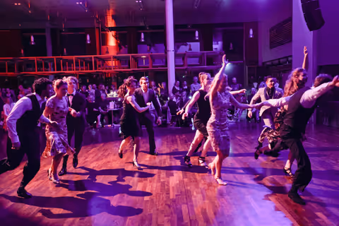 Photo from Milonga Bella Vida on 25 January 2025