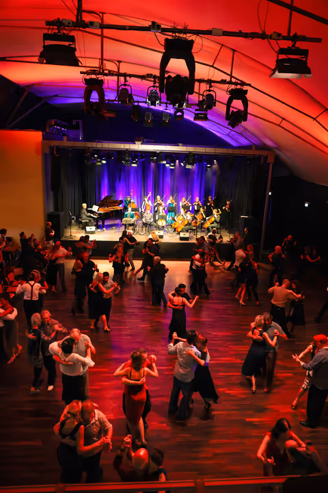 Photo from Milonga Bella Vida on 19 October 2024