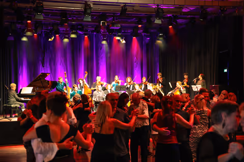 Photo from Milonga Bella Vida on 19 October 2024